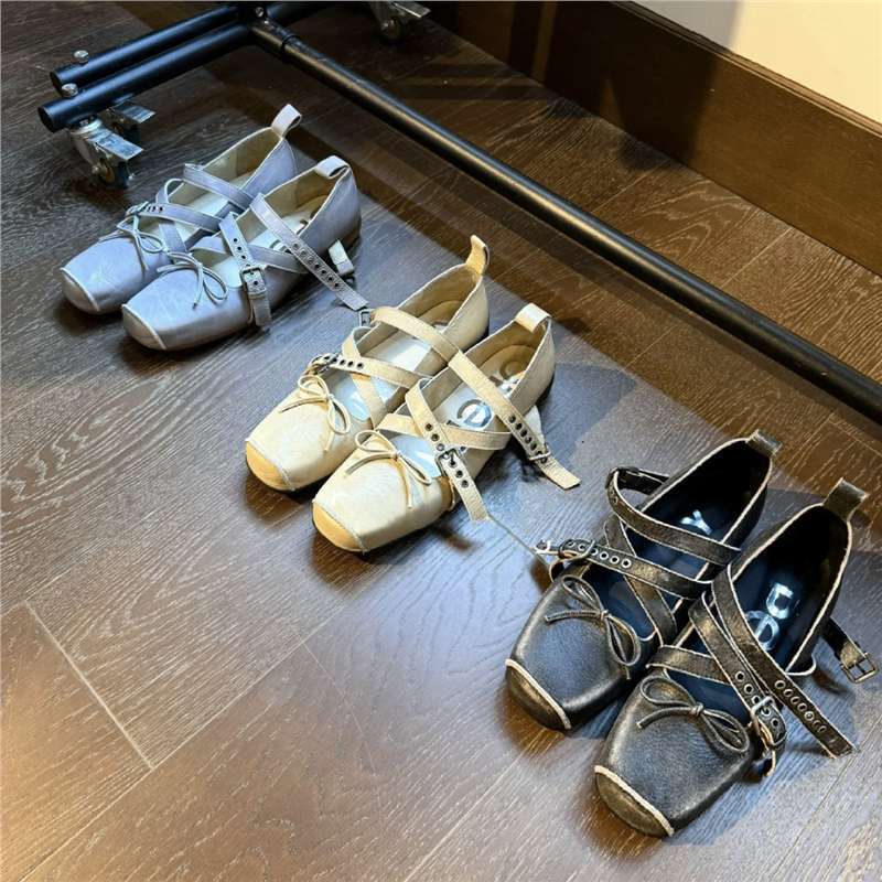 Korean Version of Openyy New Pig Nose Mary Jane Shoes Retro Square Toe Ballet Shoes French Shallow Mouth Thick Heel Women's Shoes