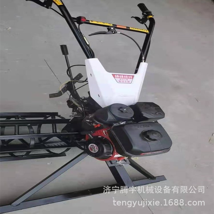 腾宇机械手扶扒灰机 滚笼摊铺扒灰机厂家出售小型水泥扒灰机1米