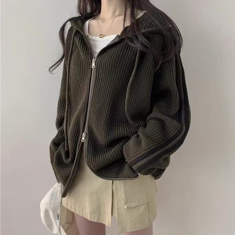 Otoño y invierno nuevo estilo coreano chic temperamento simple cuerda con sombrero diseño de nicho rayas suéter de manga larga suelta abrigo
