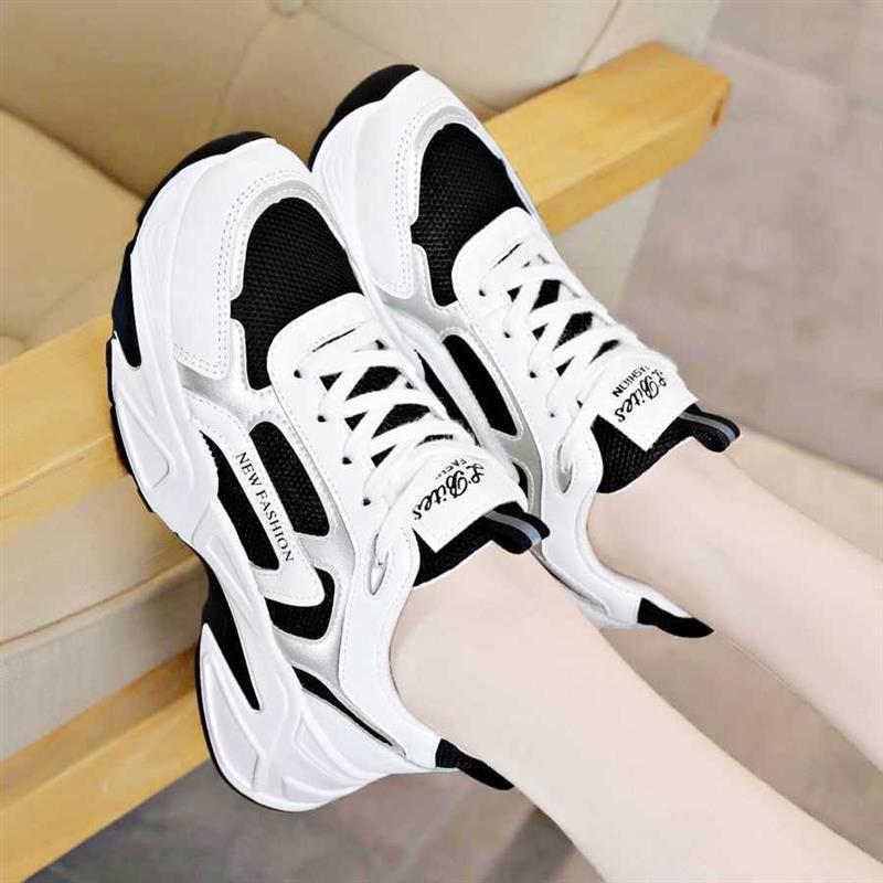 Breathable sneakers made of soft leather