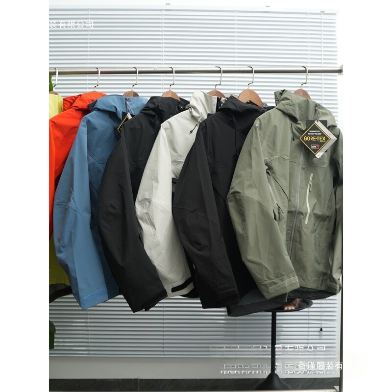Taizhou Niaojia SV6 top version Alpha outdoor hardshell jacket, fully sealed seams, windproof, waterproof, triple protection, available for wholesale Taizhou Niaojia SV6 top version Alpha outdoor hardshell jacket, fully sealed seams, windproof, waterproof, triple protection, available for wholesale