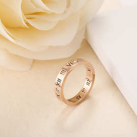 新款钛钢镂空罗马数字戒指女时尚潮流饰品玫瑰金镶钻情侣指环饰品