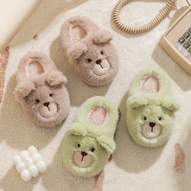 Invierno zapatillas de algodón para niños, niños y niñas, padres e hijos, bolsas de dibujos animados lindas, tacones antideslizantes para bebés en el interior, zapatillas de lana casera