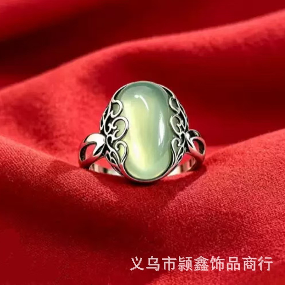 New Chinese-style niche design oval ring with cloud pattern for women, ethnic style, high-end and elegant, adjustable women's ring