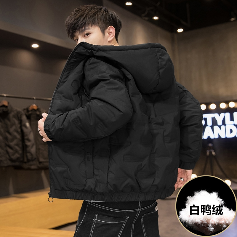 帽子付きダウンジャケットの男性のショートタイプの軽薄タイプ2023年の新型冬のファッションブランドのファッションが格好いいです。