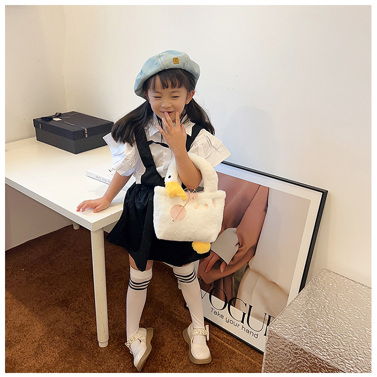 New plush and funny poached egg portable chain crossbody bag, cute and simple children's single-shoulder bag undefined