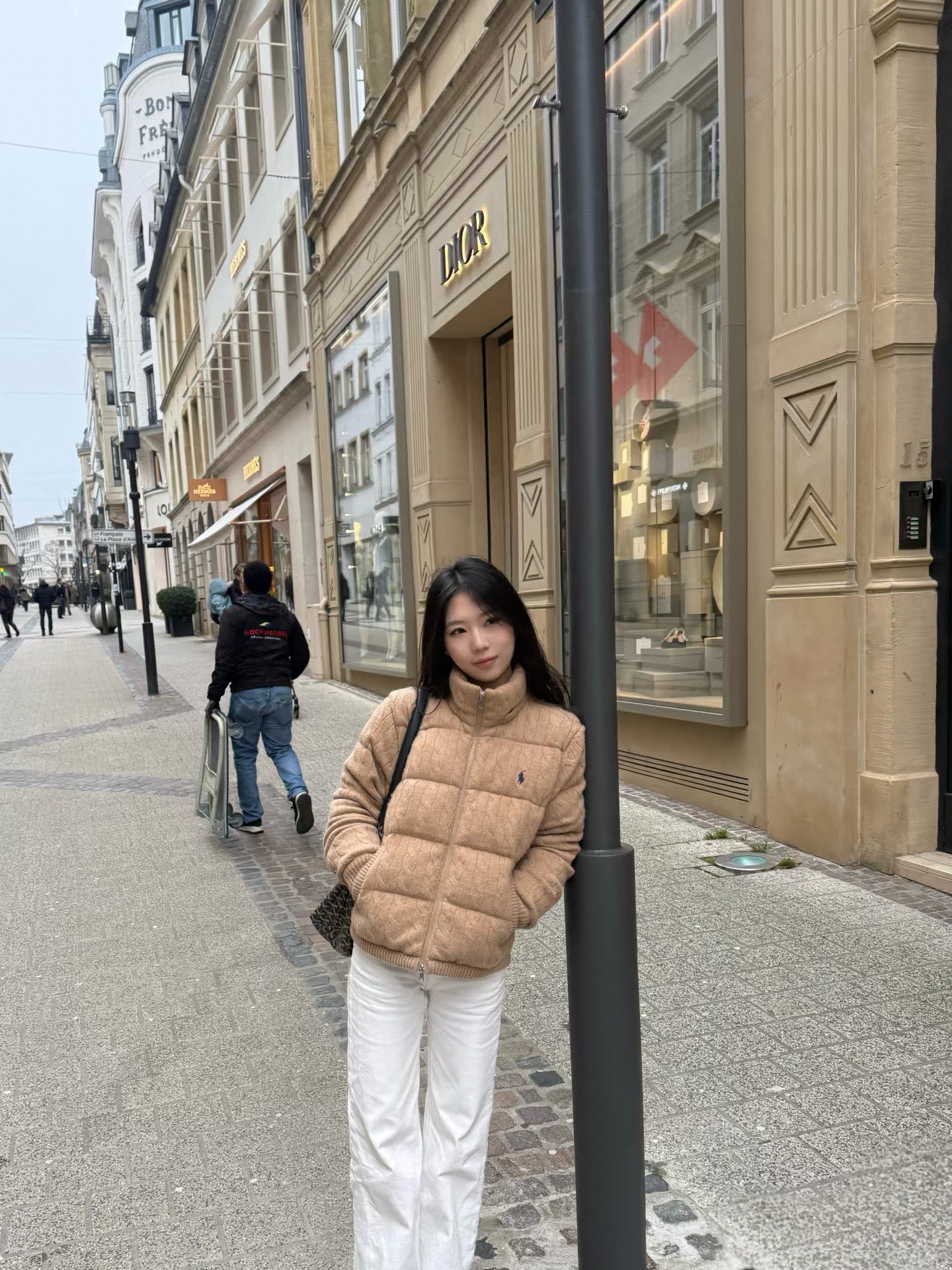 Youlu Lu's traceable Samsung Comfortable Velvet Ruffle Embroidered Stand Collar Down Jacket for Women, a niche outerwear piece with a light luxury feel
