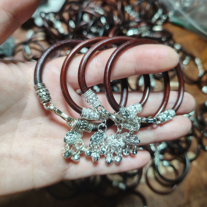 Xizang Wild Natural Chicken Blood Vine Bracelet Special Price for Women and Children, Tourist Souvenir, Night Market Stall, in Stock