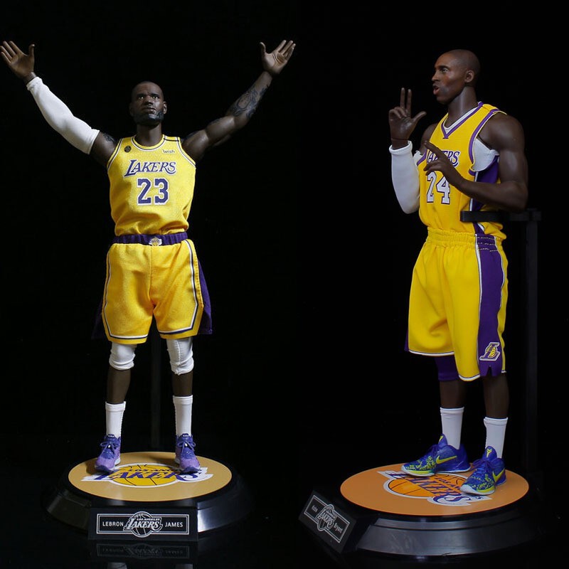 1/6 Kobe James James Hand-held Basketball Star Alphabet Elder Brother Doll Model 12-inch Soldier Throwing Magnesium Powder 1/6 Kobe James James Hand-held Basketball Star Alphabet Elder Brother Doll Model 12-inch Soldier Throwing Magnesium Powder