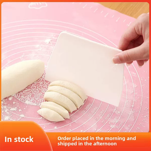 Scraper Cutter Rice Bowel Flour Cake Steamed Bread Pancake Jelly Cream Scraper Plastic Scraper Knife Household Baking Tools
