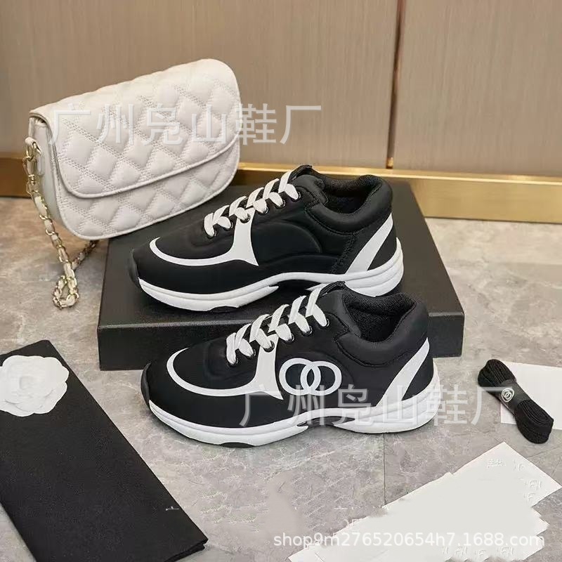 Chanel Sneaker Low Black White