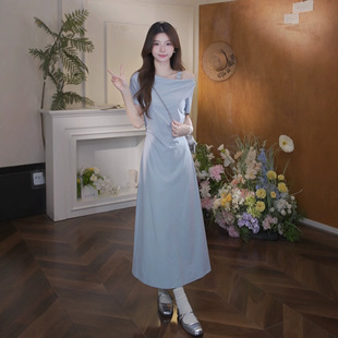 ��ʽһ�ּ��{ɫ�B��ȹ��Ů���ļ�2026�¿�޺ÿ���߅�ȼ�¶���Lȹ