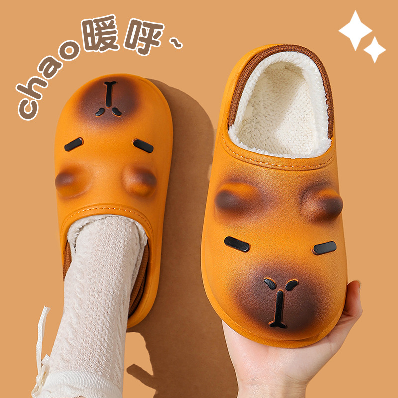 Zapatillas de algodón de mujeres otoño invierno 2025 nuevo Capibara cálido y veludo bolsa impermeable con zapatillas de algodón de luna