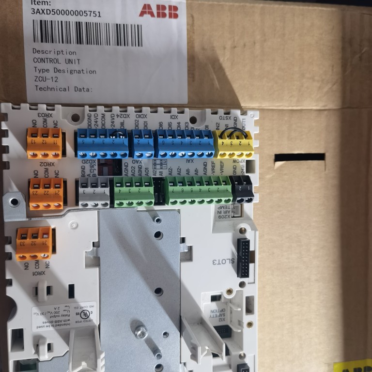 全新ABB变频器ACS880控制板主板cpu板信号io板ZCU-12/ZCU-14