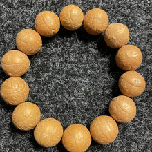 �Ჴ���SƤ�P�����������A�����ִ��ֳֆ�Ȧԭ����Ů�����������