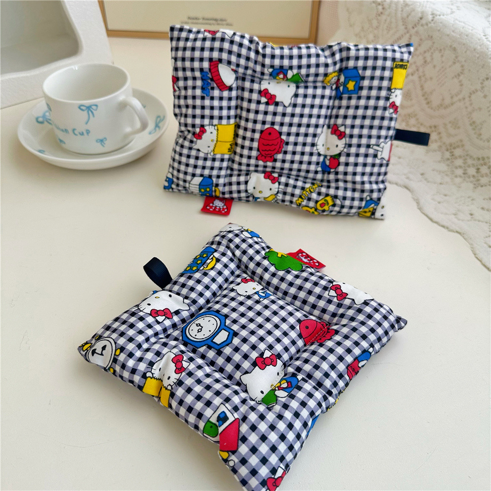 네이비 블루 그리드