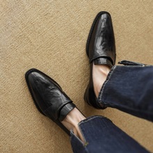 英伦风时尚乐福鞋女2024年款粗跟深口羊皮单鞋一脚蹬复古小皮鞋女