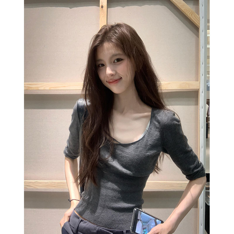 简约休闲风气质正肩修身灰色U领上衣女2025年夏季甜美减龄百搭T恤|undefined