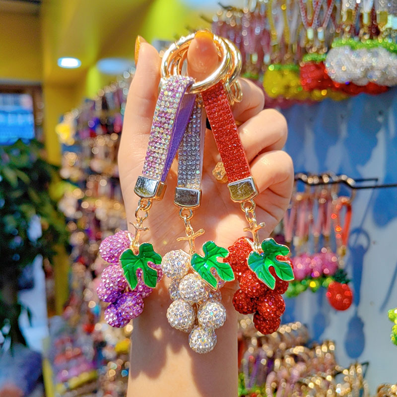 Diamond-Encrusted Grape Keychain Car Gift Key Lanyard Couple Bag Accessories Pendant Key Chain Small Gift