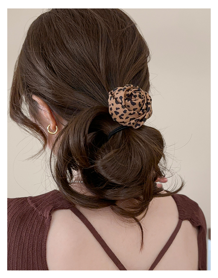 20g Weight Hair Tie Hair Accessories Type 1 Piece Quantity Holiday, Daily Occasion Cloth Material Leopard Pattern All Seasons Season Women's Gender Streetwear Style Streetwear Women's Leopard Cloth Hair Tie 2