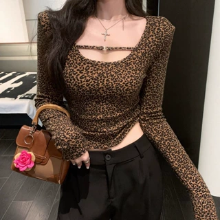 纯欲辣妹性感低胸上衣女秋冬新款正肩长袖t恤修身性感打底衫内搭