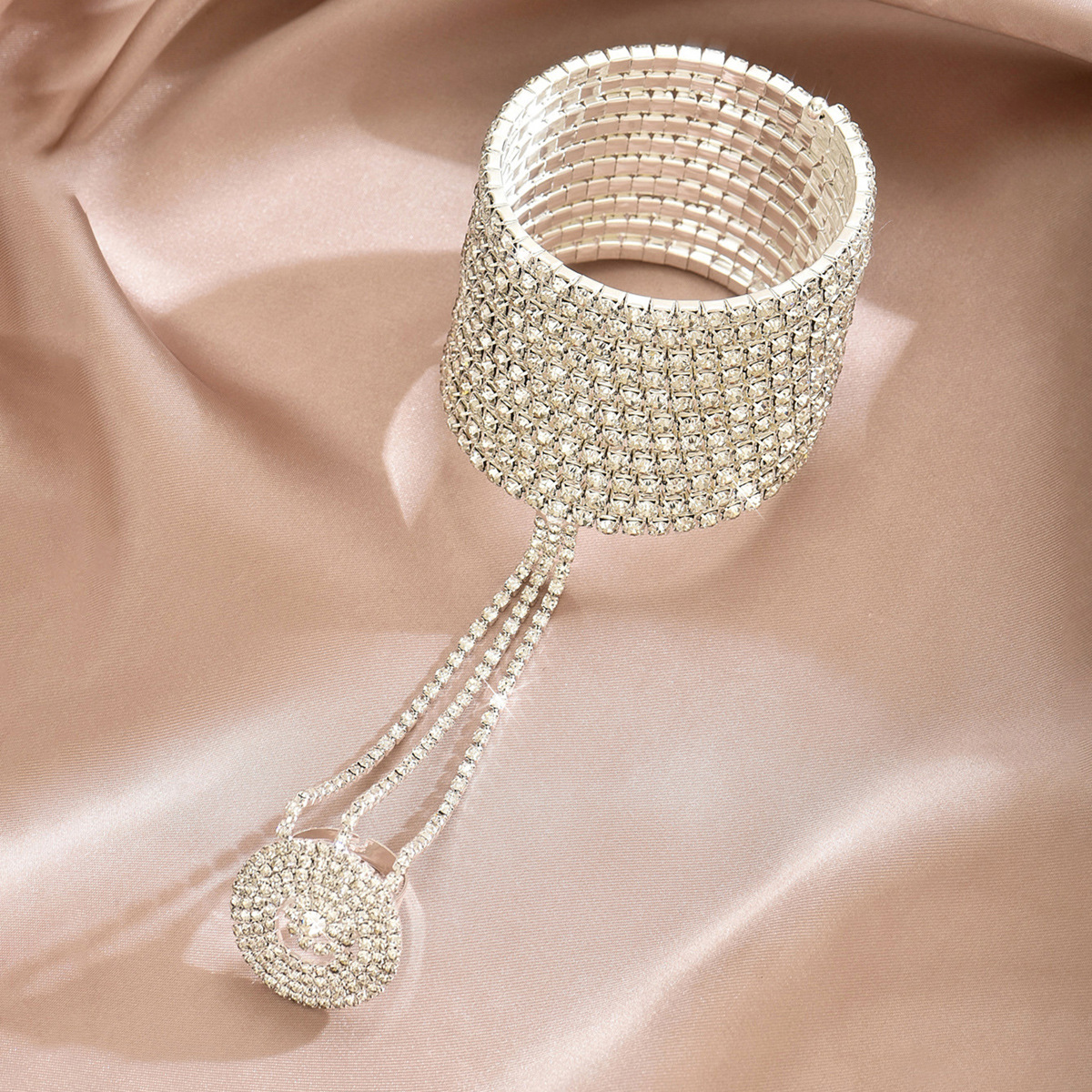 Brazaletes transfronterizos de diamantes multicapa de dedo de actrices accesorios de ropa de actrices de espectáculo joyas de decoración brillante pulsera de diamante completo image 6