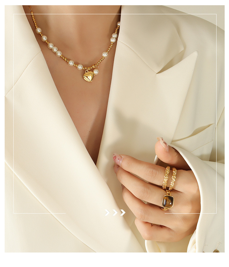 Simple Style Heart Shape Titanium Steel Beaded Pendant Necklace 1 Piece