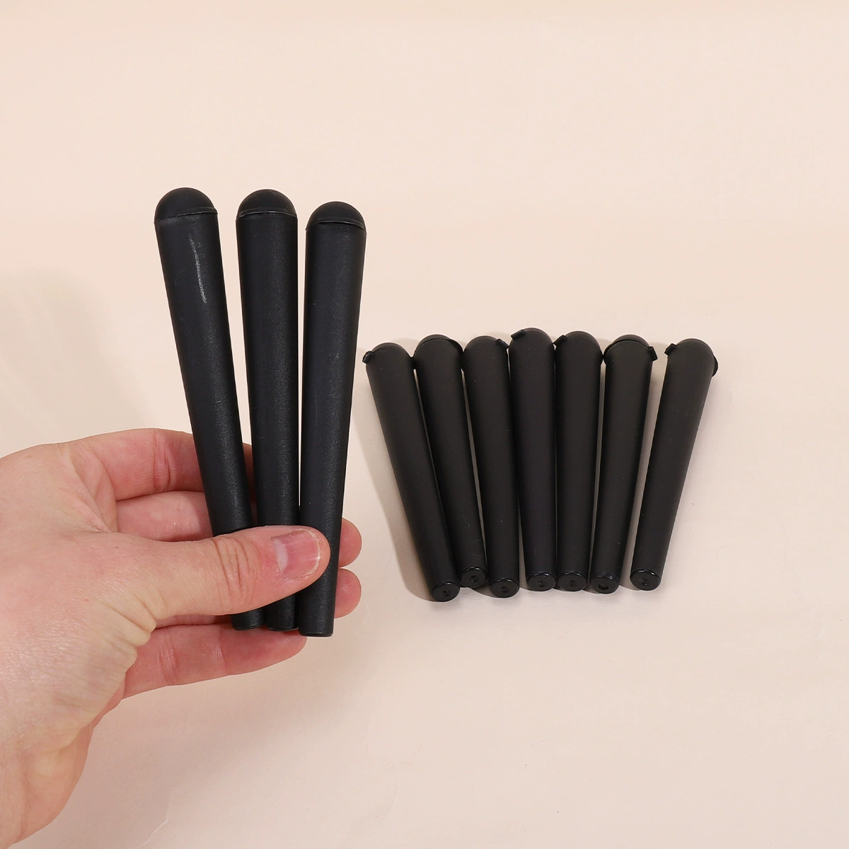 Горячая распродажа пластиковой конической трубки с крышкой для внешней торговли, пылезащитная и влагозащищенная герметичная трубка для хранения трубки в наличии, прямая доставка