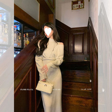 气质收腰针织连衣裙女秋冬长款内搭设计露肩假两件长裙纯色毛衣裙