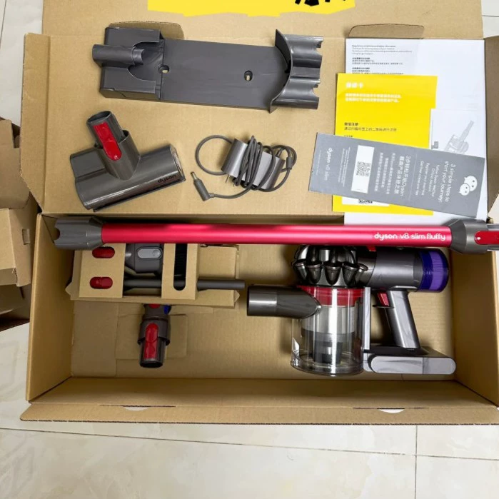【One-piece delivery】Dyson V8Slim Fluffy Lightweight Cordless Vacuum Cleaner Vacuum and Mite Removal