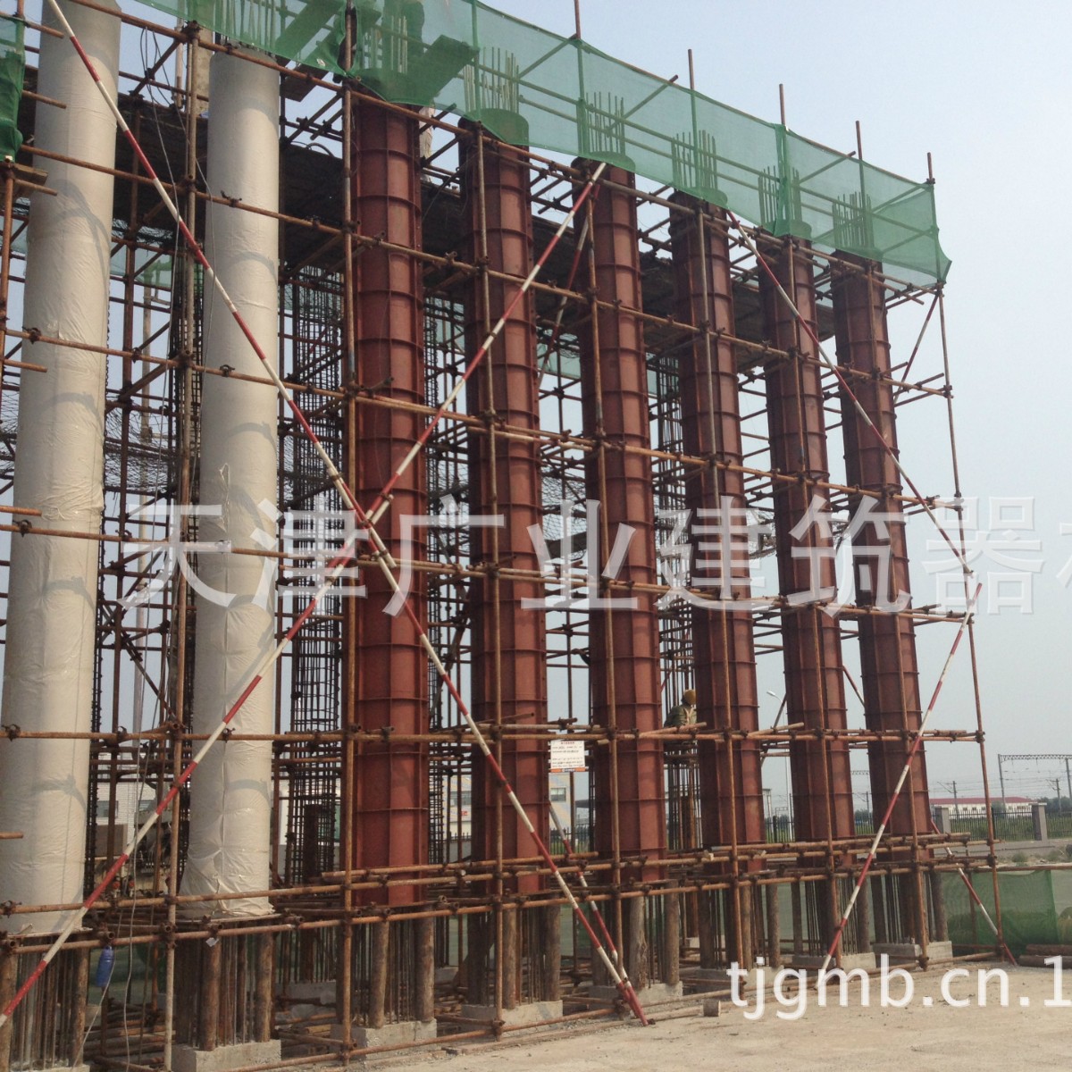 圆柱钢模板桥梁钢模板建筑钢模板方柱钢模板圆弧钢模板隧道钢模板