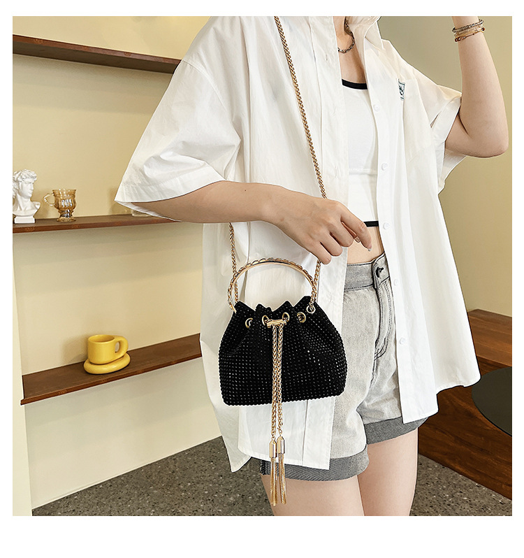 328g Weight Polyester Lining Material String Closure Type Single Shoulder Strap Strap Type Bucket Bag Bags Type Shopping Occasion Pu Leather Material Solid Color Pattern Women'S Gender Rhinestone Design Fashion Style Bucket Shape Small Size Women's Small Pu Leather Fashion Bucket Bag 2