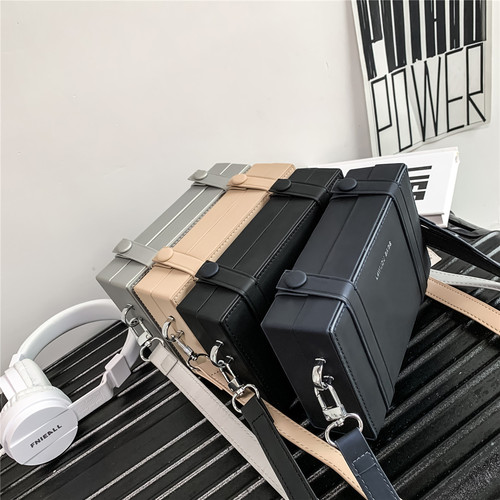 Shoulder bag for men and women new fashion box bag small square bag trendy brand crossbody bag commuter small shoulder bag for men