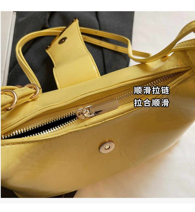 In the summer of 2025, new solid-color underarm bags for women are popular. These are simple and stylish underarm bags, handbags, and candy-colored single-shoulder bags Item Picture