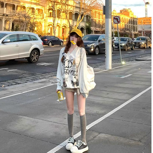 [320g thin] V-neck letter printed sweater women's sports loose foreign style jacket gray apricot