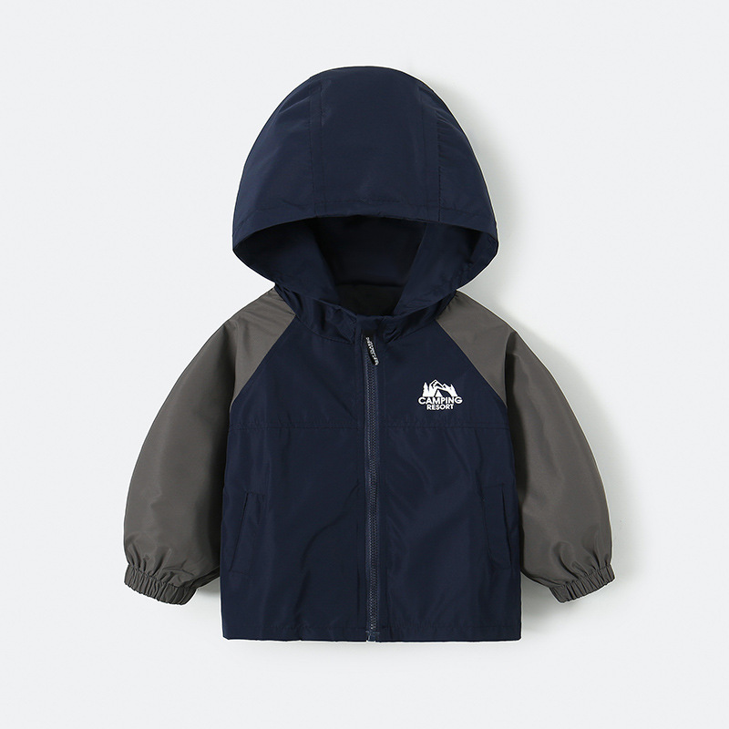日系ファッションブランドの男児山系風が綿とベルベットを挟んで前線服の子供たちが色を合わせて保温して帽子と綿服のコートを厚くした|undefined