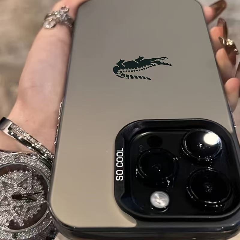 Nuevo simple pequeño cocodrilo para iPhone 16 funda para teléfono móvil Apple 15promax/14 anti-caída 13pro12 Europa y América