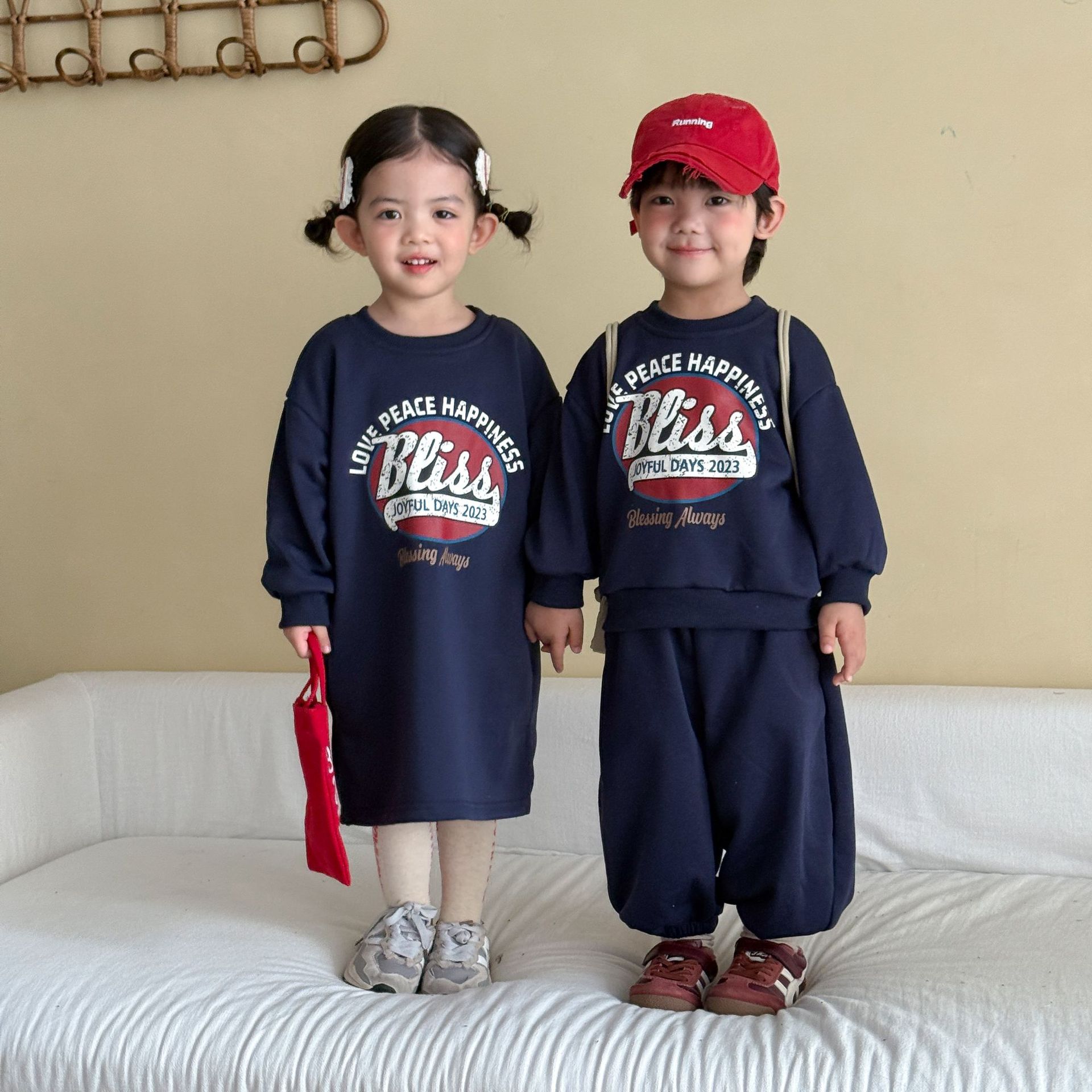 Children's demi-season sports sweatshirt for boys