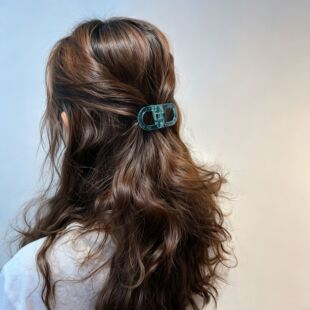 ����D�д��԰l�A������bow magnetic hair clip�M�������ܴ����l