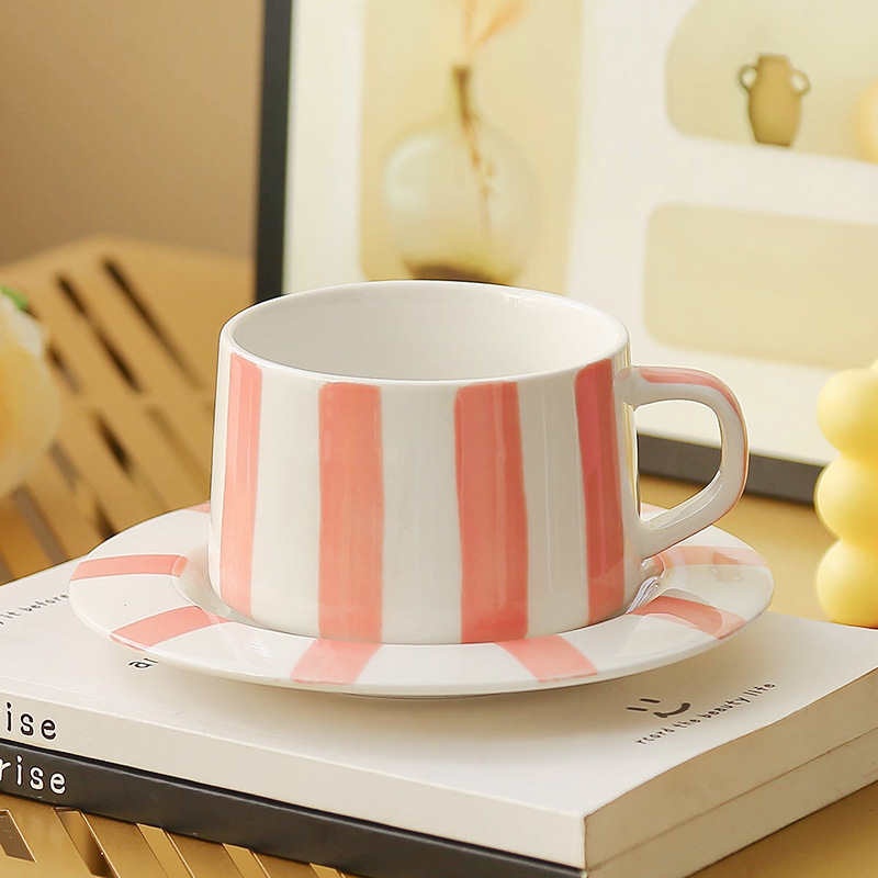 Taza de café de cerámica a rayas pintadas a mano transfronterizas, taza de café de alto valor de esmalte, taza de marca de color simple, taza de té de la tarde