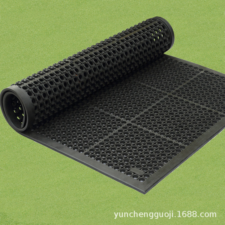 橡胶带孔垫子 船用橡胶地毯 甲板上的防滑垫 排水止滑 云程有优惠
