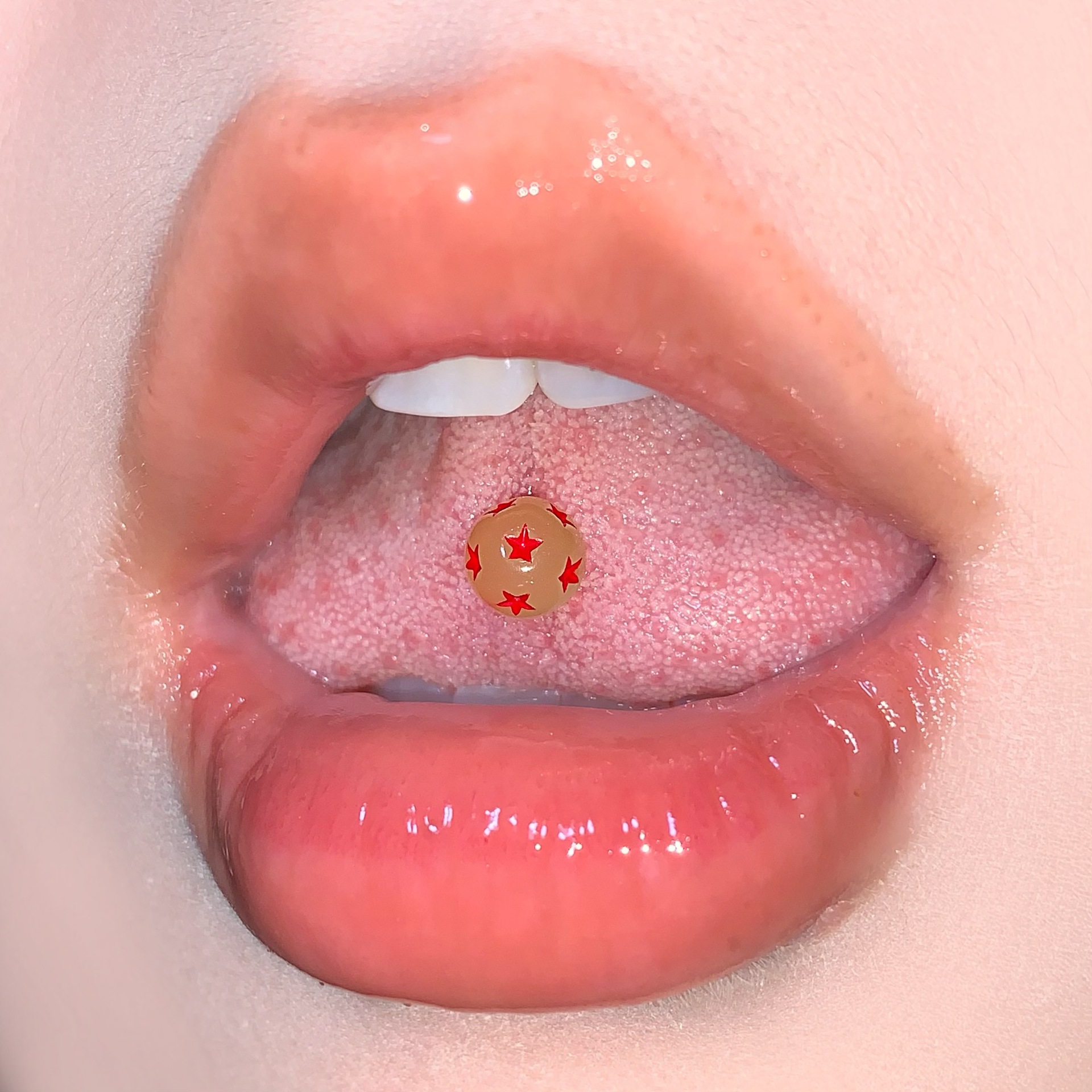 Pointed labret stud close-up product detail