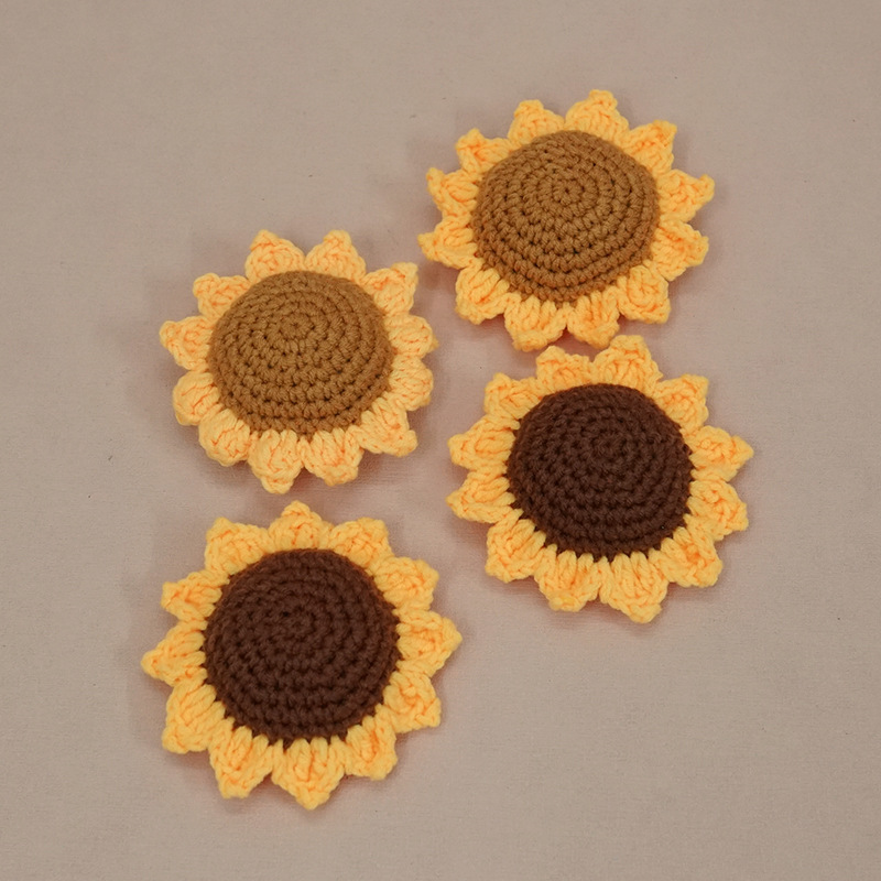 Venta al por mayor acabado girasol tejido a mano artificial girasol lana de ganchillo Día del maestro chino Día de San Valentín Regalo de Cumpleaños flor