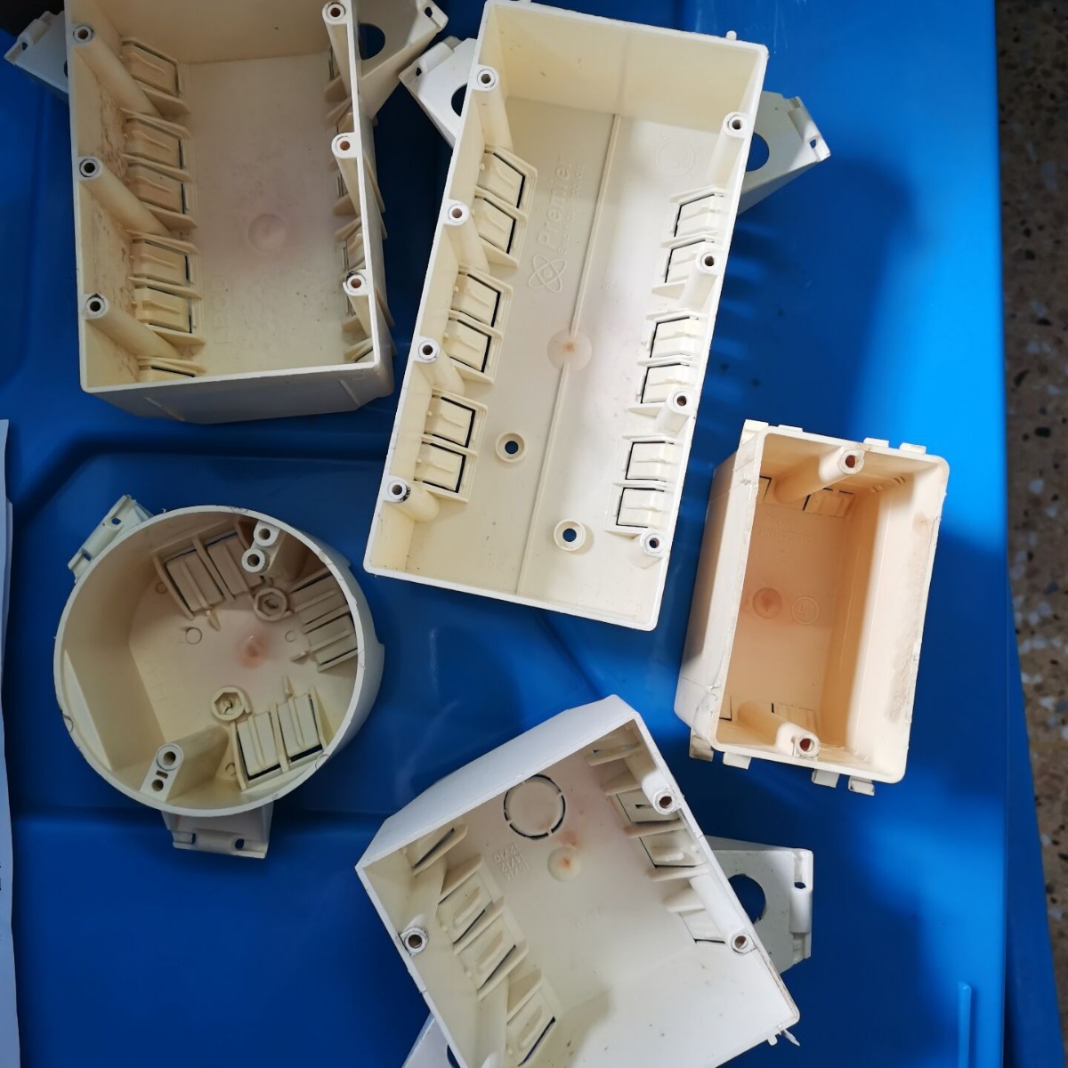 供应美式塑料接线盒 开关插座底盒