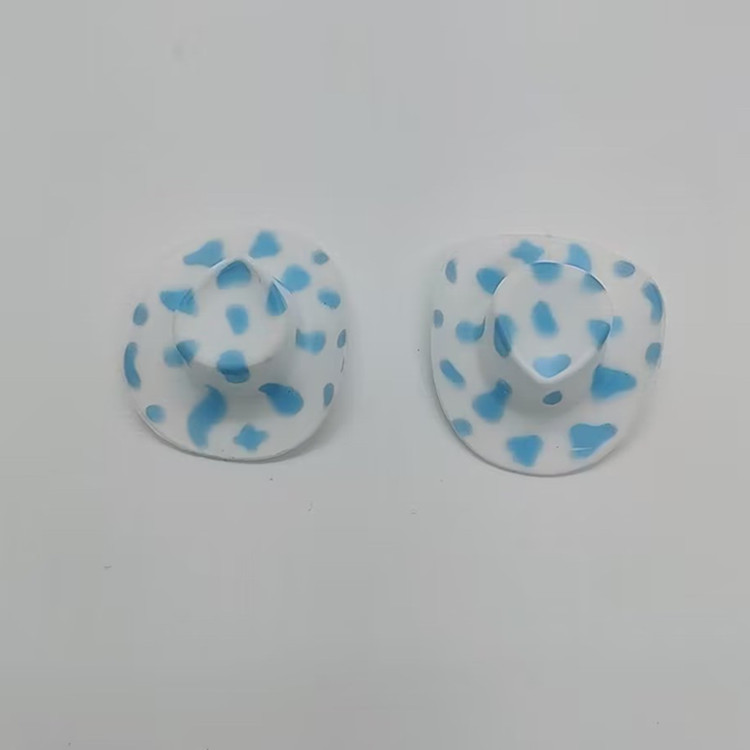 10 hats in blue and white