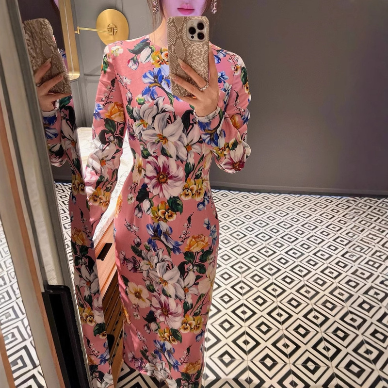 Sicilian British Style 2025 Spring and Summer New Round Neck Long-Sleeved Slim Hip-Hugging Holiday Garden Print Dress Sicilian British Style 2025 Spring and Summer New Round Neck Long-Sleeved Slim Hip-Hugging Holiday Garden Print Dress