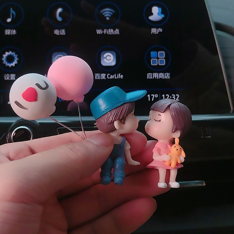 Car interior decoration, cute gift for girls, cartoon couple, creative office desk decoration, doll car decoration