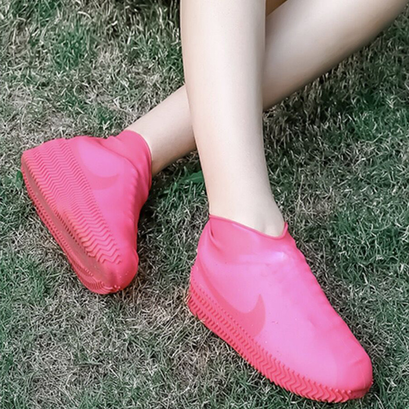 Waterproof rain shoe covers, high elasticity anti-slip and anti-stain foot covers, thick shoe covers, portable, unisex, silicone shoe covers for wholesale