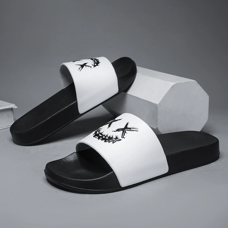 Летние популярные модные универсальные тапочки со смайликом для пар, верхняя одежда большого размера, мягкая подошва, нескользящие, износостойкие, дышащие тапочки