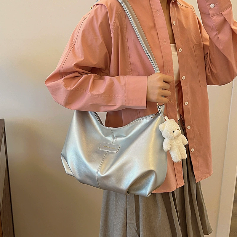 Shoulder bag, universal capacious one-shoulder bag, Korean style